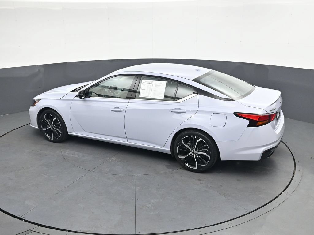 Used 2025 Nissan Altima 2.5 SR FWD image 30