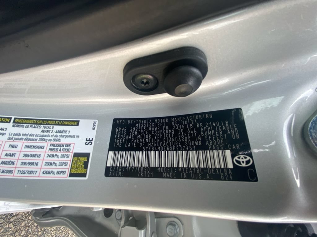 Used 2025 Toyota Corolla LE FWD image 27