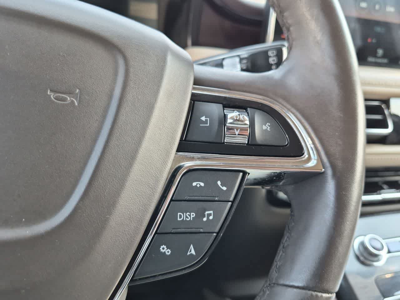 Used 2022 Lincoln Nautilus Reserve w/ Cargo Utility Package AWD/4WD image 25