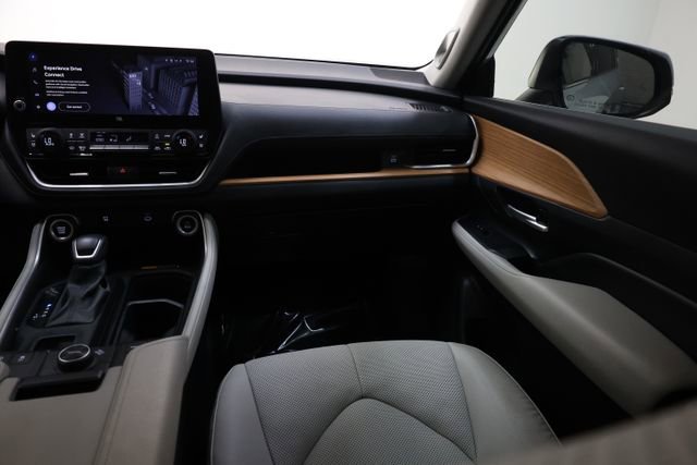 Used 2024 Toyota Grand Highlander Platinum image 85