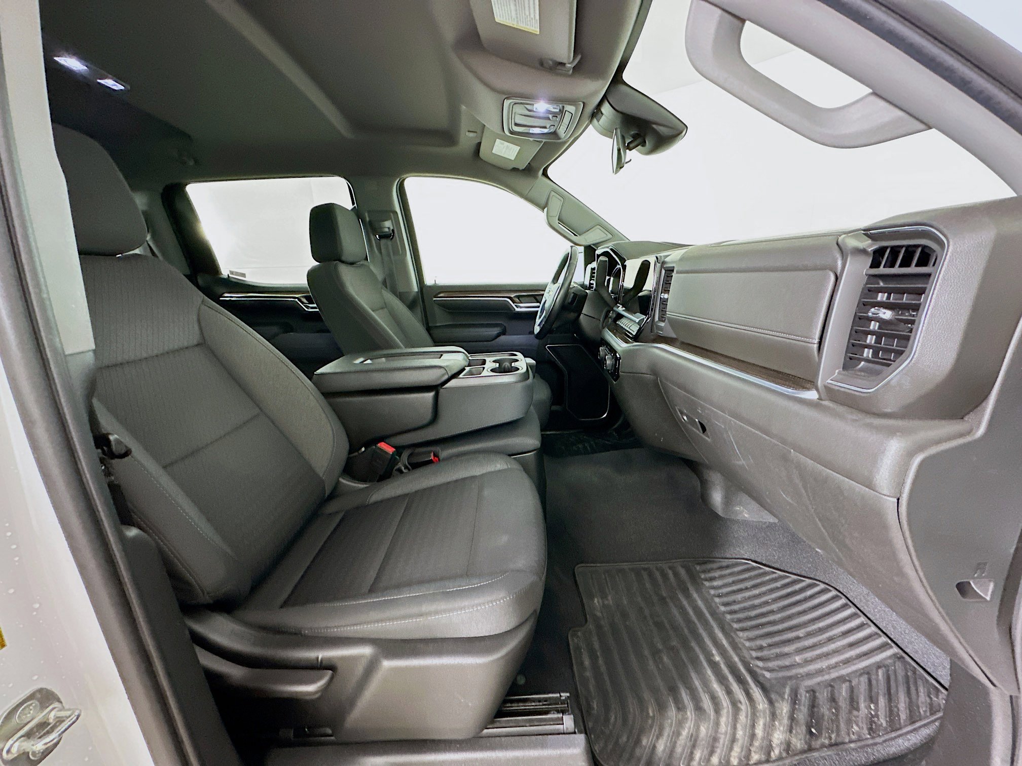 Used 2022 Chevrolet Silverado 1500 LT image 31