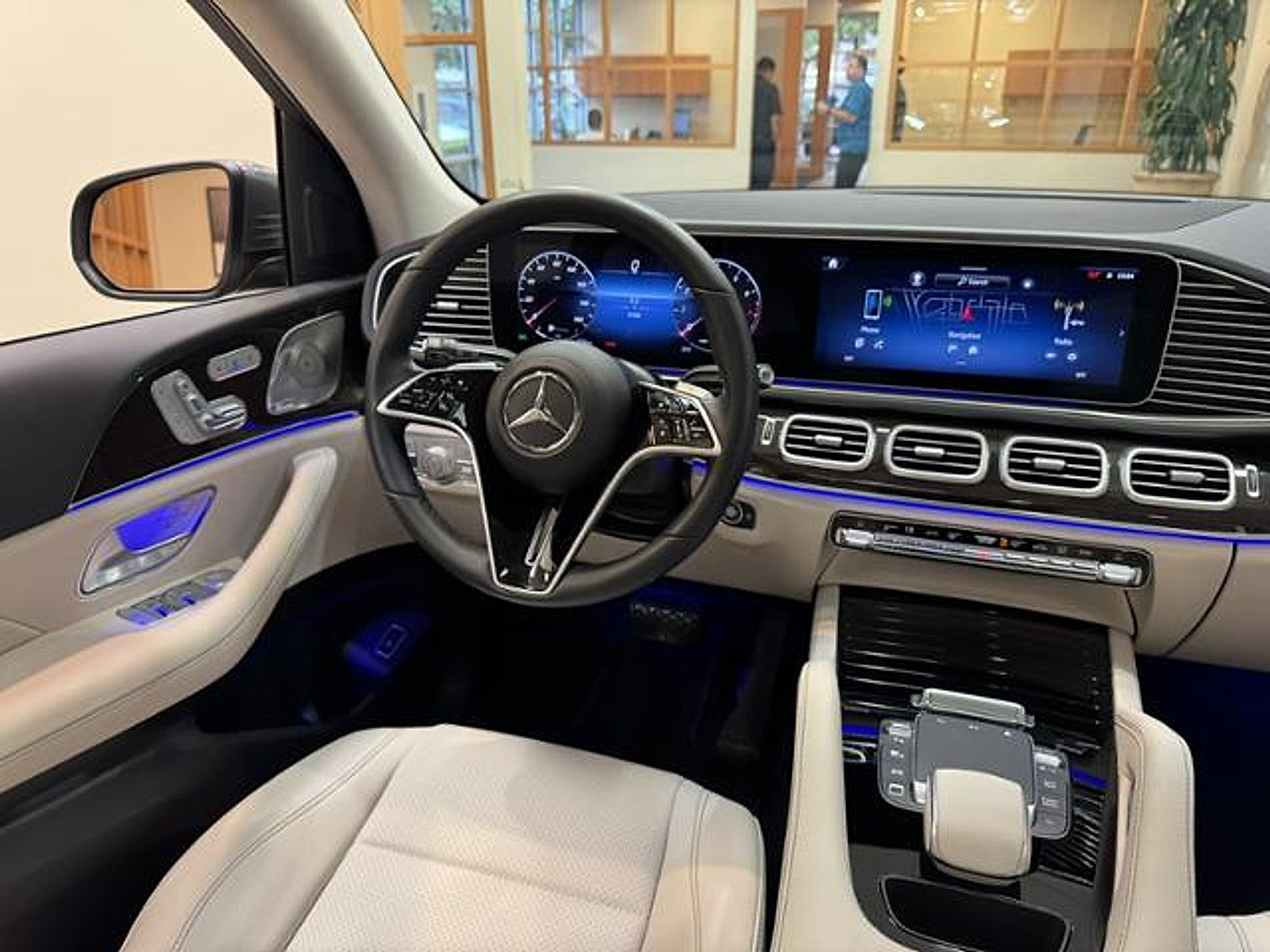 Certified 2025 Mercedes-Benz GLE 350 4MATIC image 17