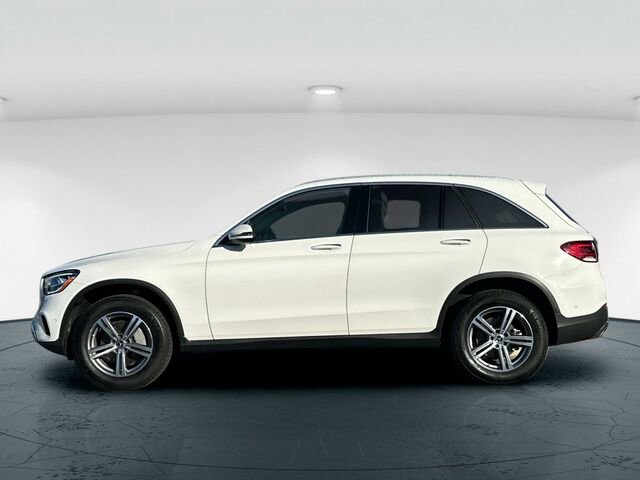 Used 2022 Mercedes-Benz GLC 300 w/ Multimedia Package Lite image 3