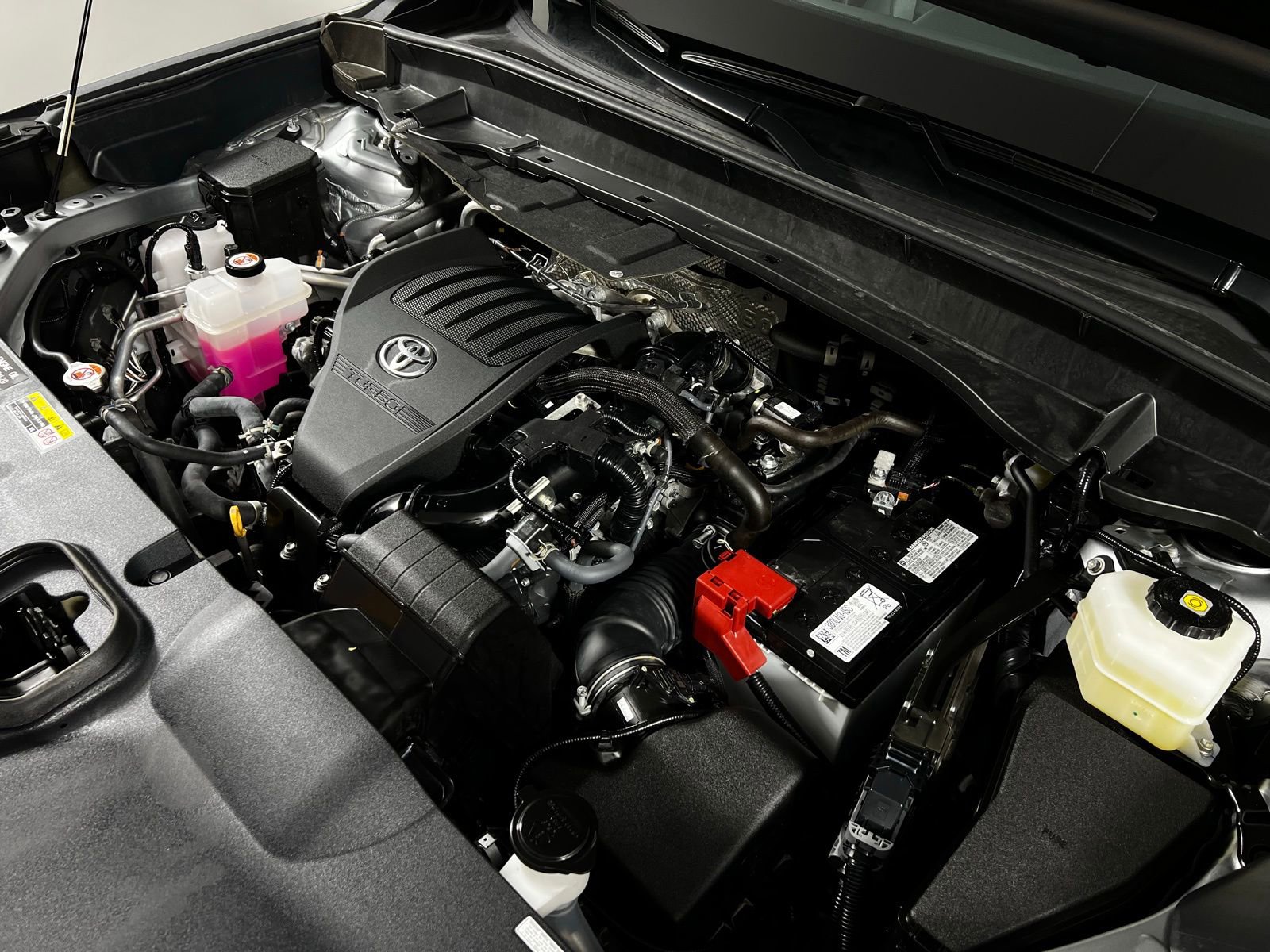 Certified 2025 Toyota Grand Highlander AWD image 11