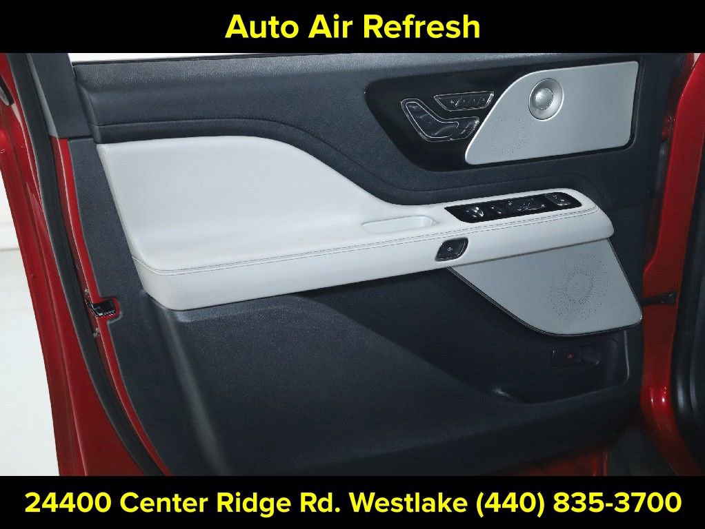 Certified 2025 Lincoln Aviator Reserve w/ Equipment Group 201A image 16