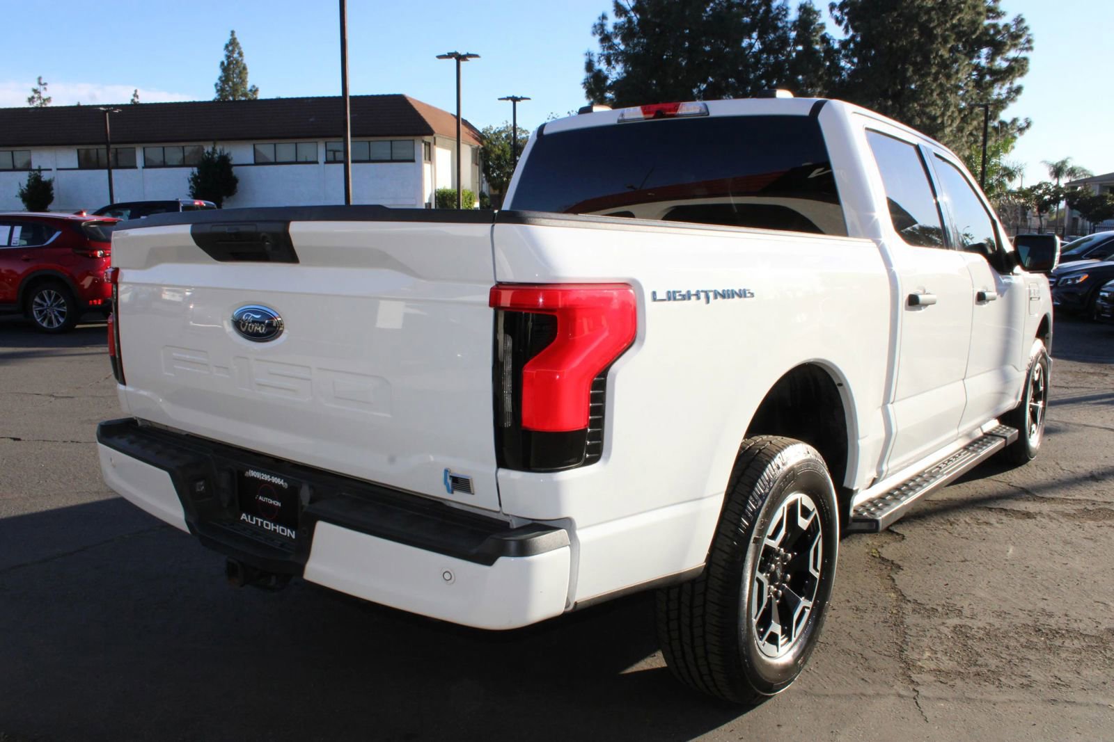 Used 2023 Ford F150 Lightning XLT image 10