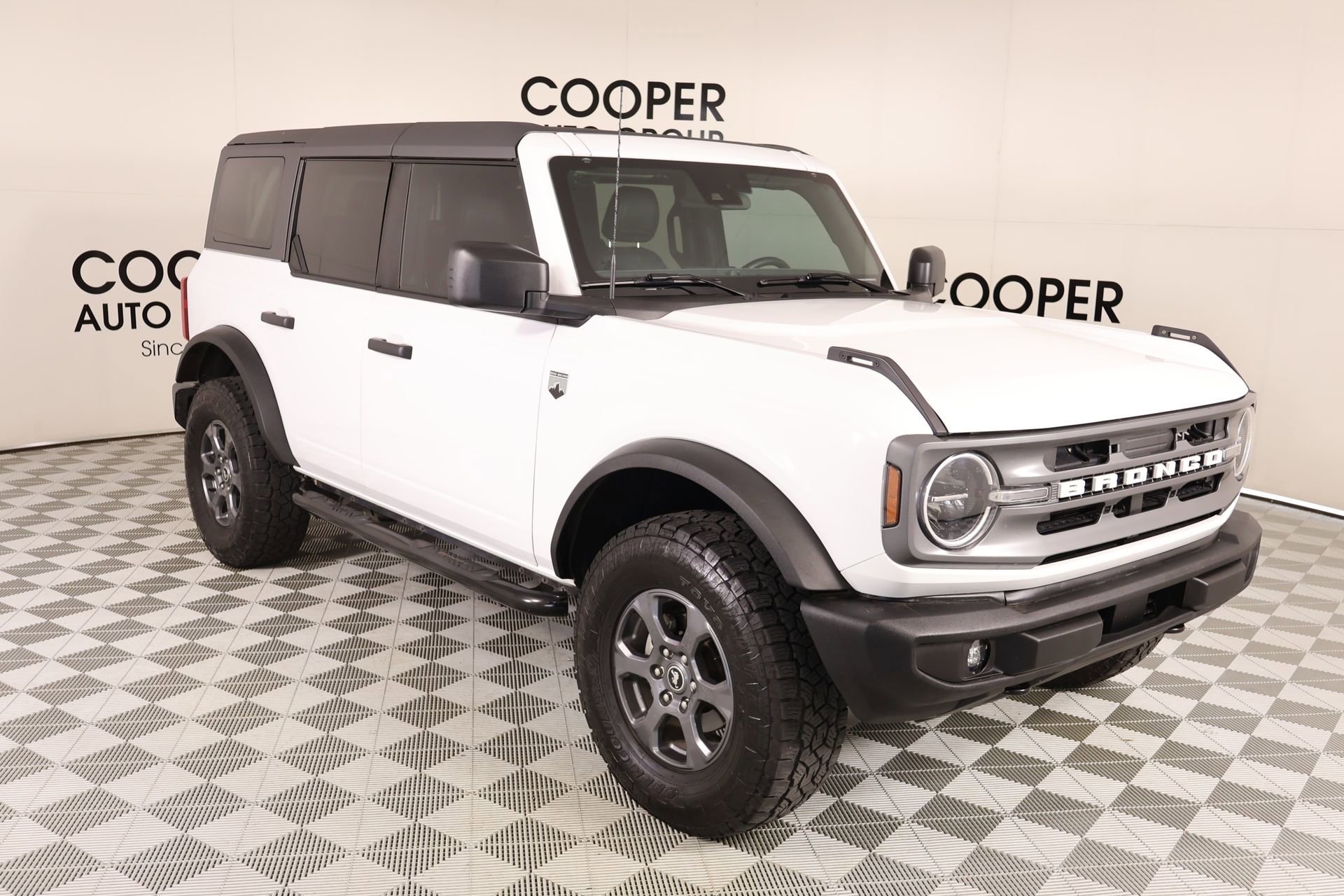 Used 2024 Ford Bronco Big Bend AWD/4WD image 1