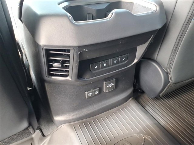 New 2026 Toyota Tundra Platinum image 8