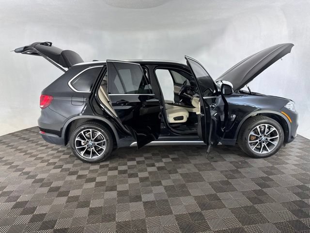 Used 2017 BMW X5 xDrive35i AWD/4WD image 16