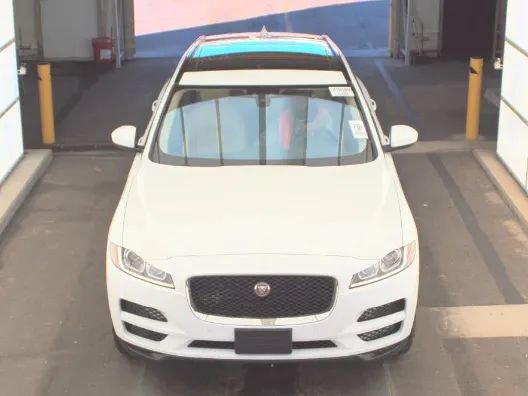 Used 2018 Jaguar F-PACE Prestige AWD/4WD image 2