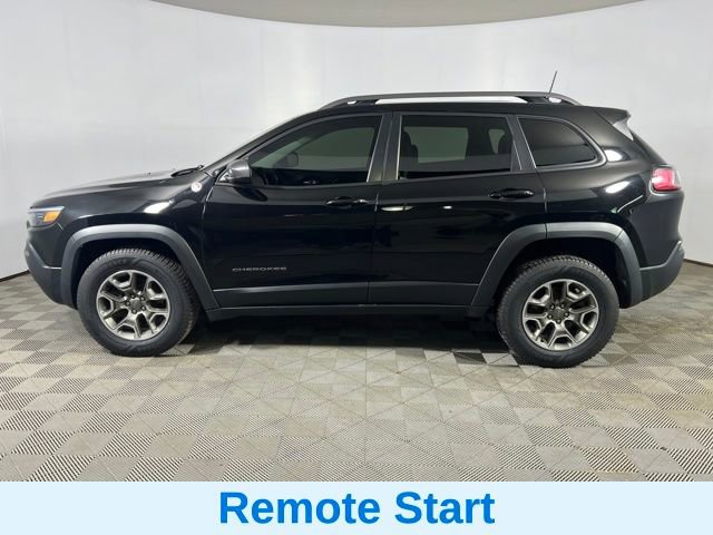 Used 2020 Jeep Cherokee Trailhawk image 12