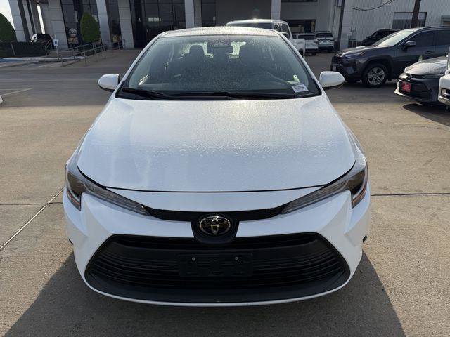 Certified 2025 Toyota Corolla LE image 2