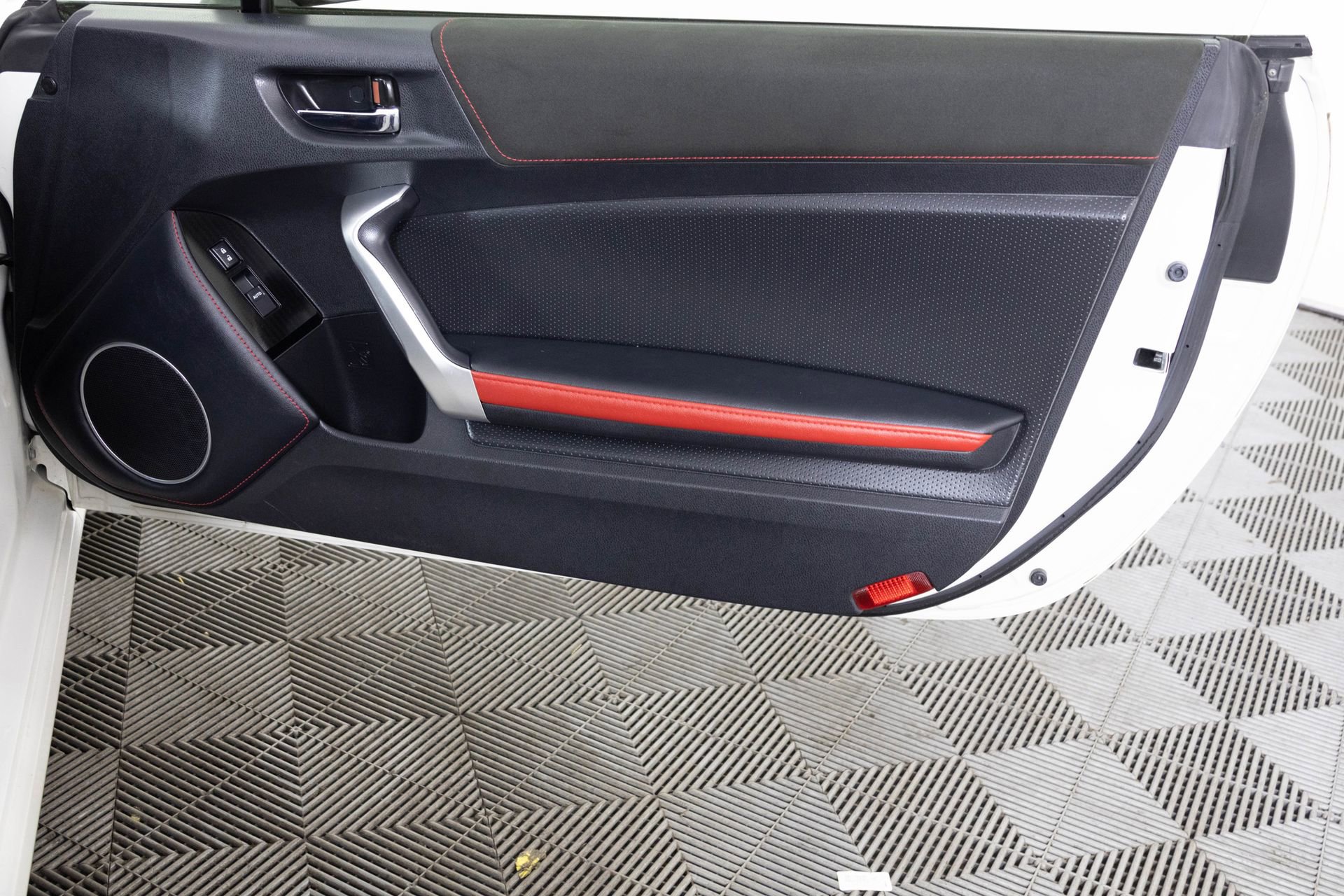 Used 2020 Toyota 86 image 34