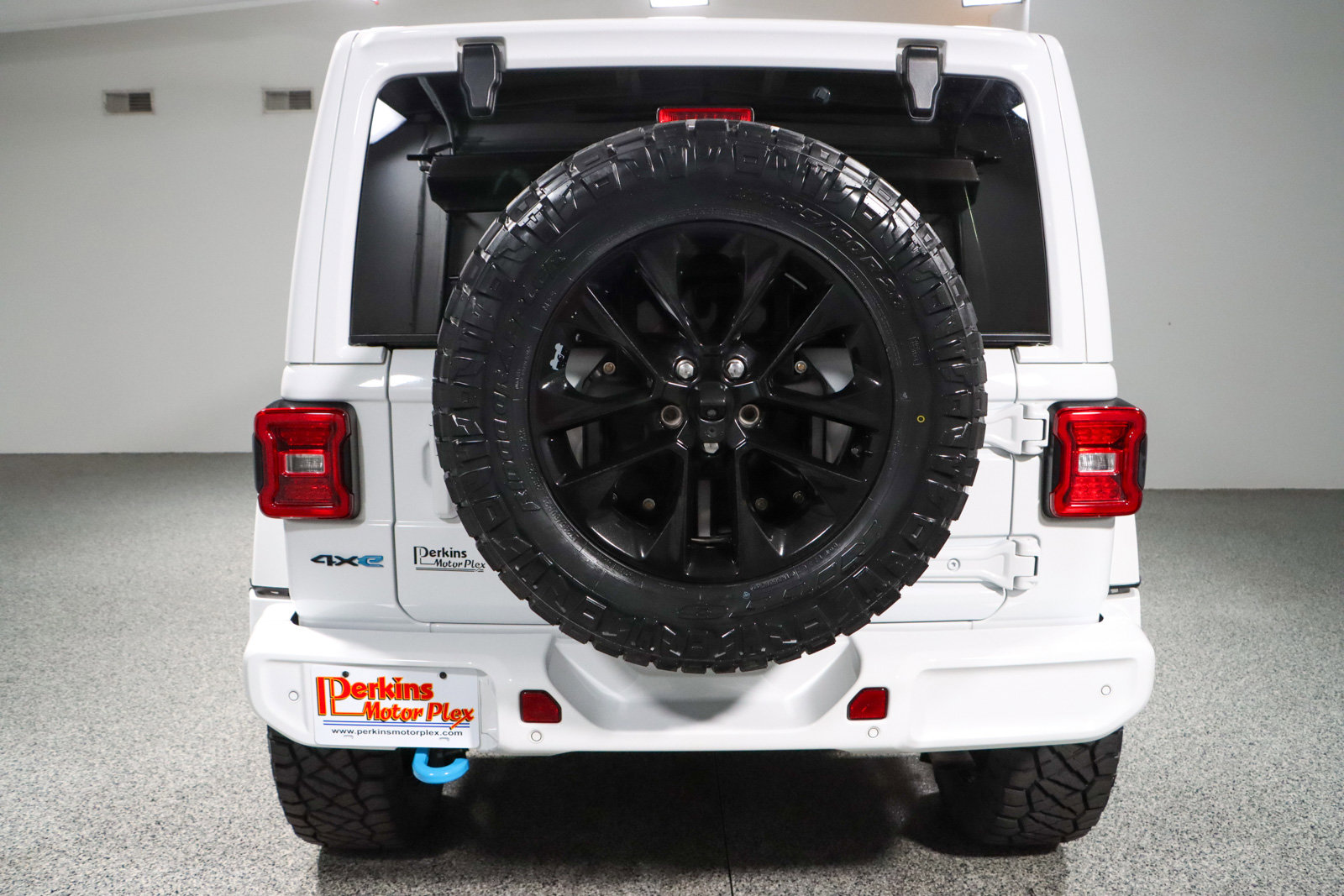 Used 2021 Jeep Wrangler Unlimited Sahara image 9