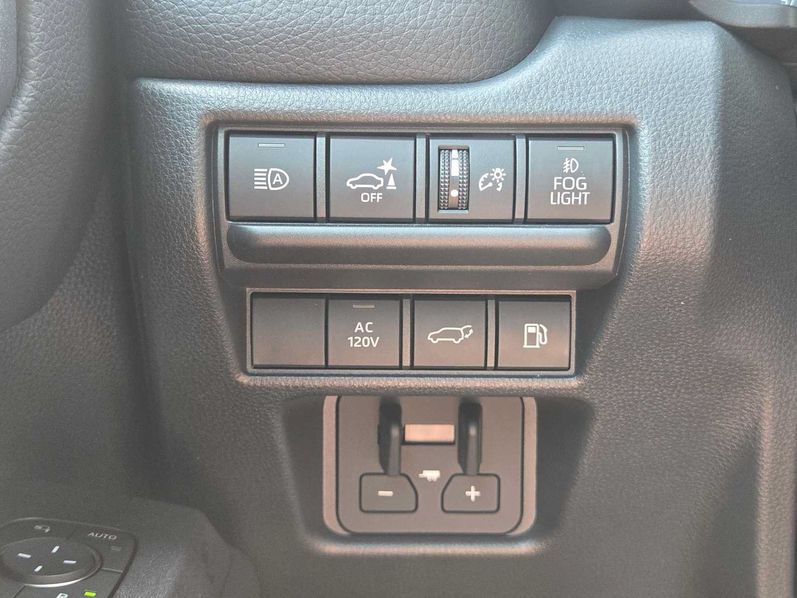 Certified 2025 Toyota Land Cruiser w/ Premium Package AWD/4WD image 34