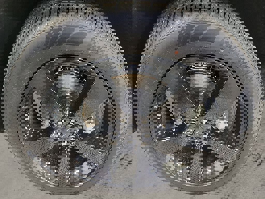 New 2026 Land Rover Defender 110 X-Dynamic SE image 10