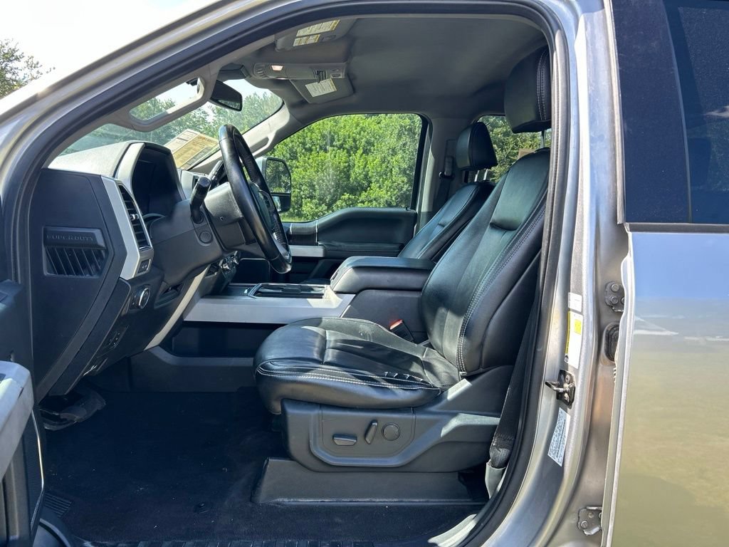 Used 2021 Ford F250 Lariat w/ Lariat Ultimate Package AWD/4WD image 9
