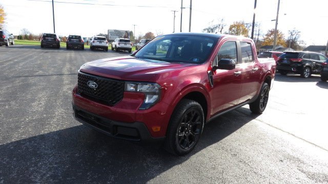 Used 2025 Ford Maverick XLT w/ Equipment Group 301A image 3