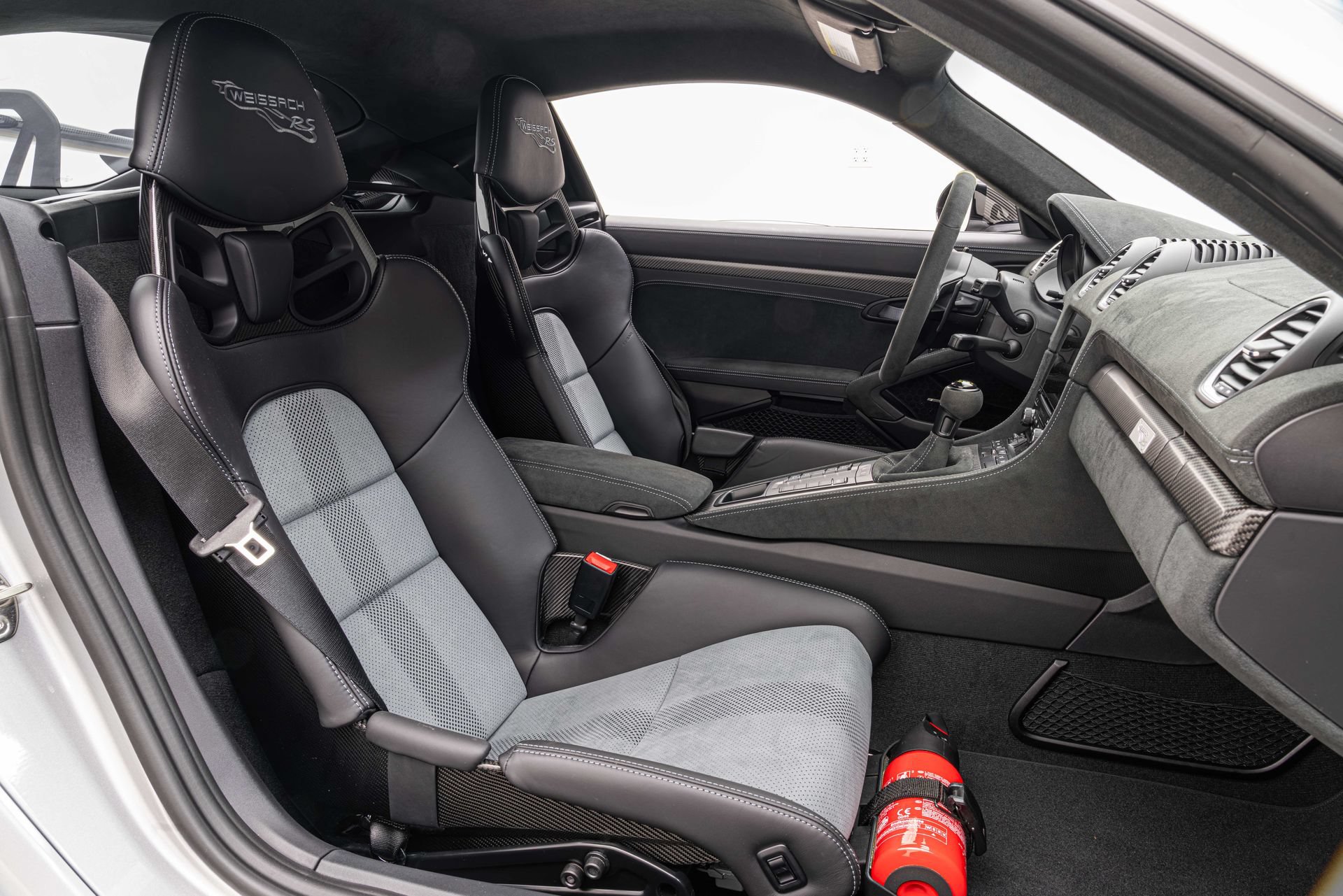 Used 2023 Porsche 718 Cayman GT4 RS RWD image 29