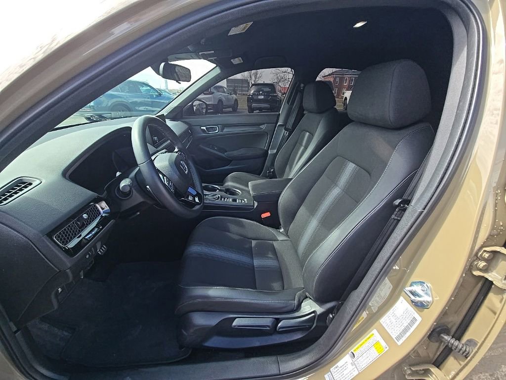 Used 2025 Honda Civic Sport image 12