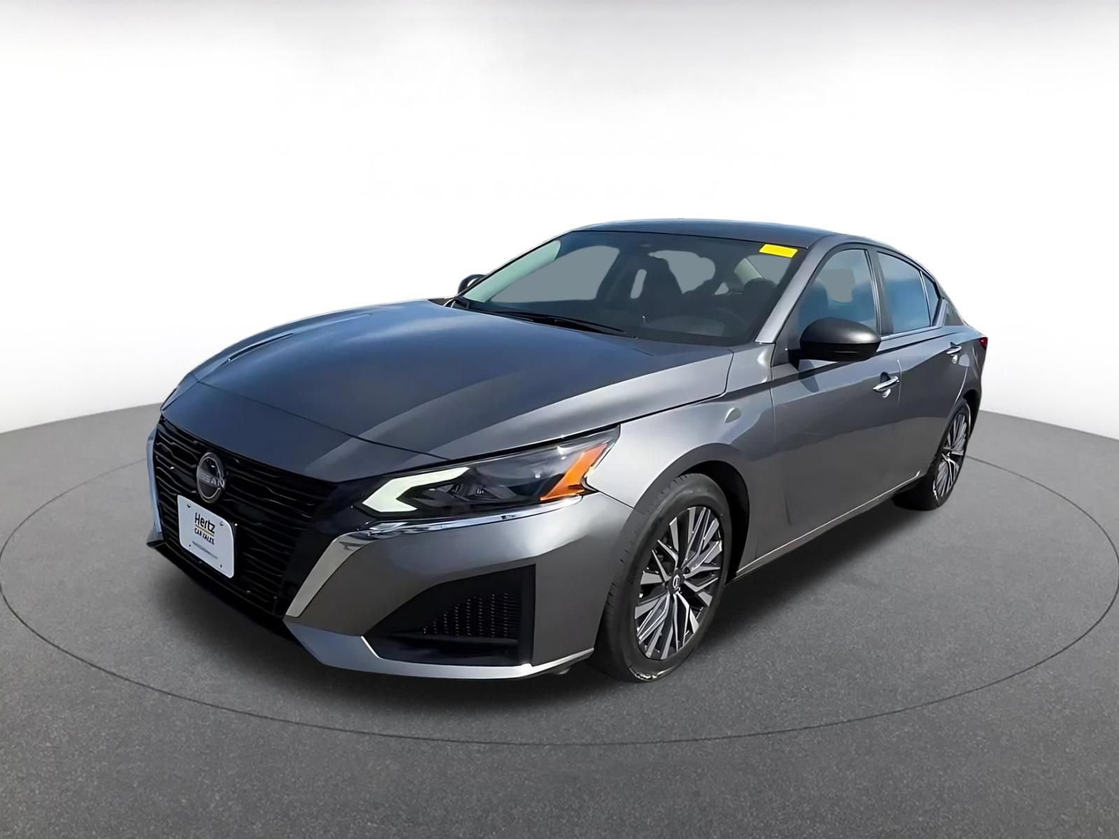 Used 2025 Nissan Altima 2.5 SV FWD image 7