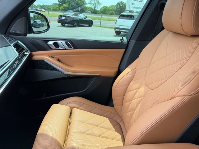 Certified 2024 BMW X5 xDrive40i w/ M Sport Package AWD/4WD image 27