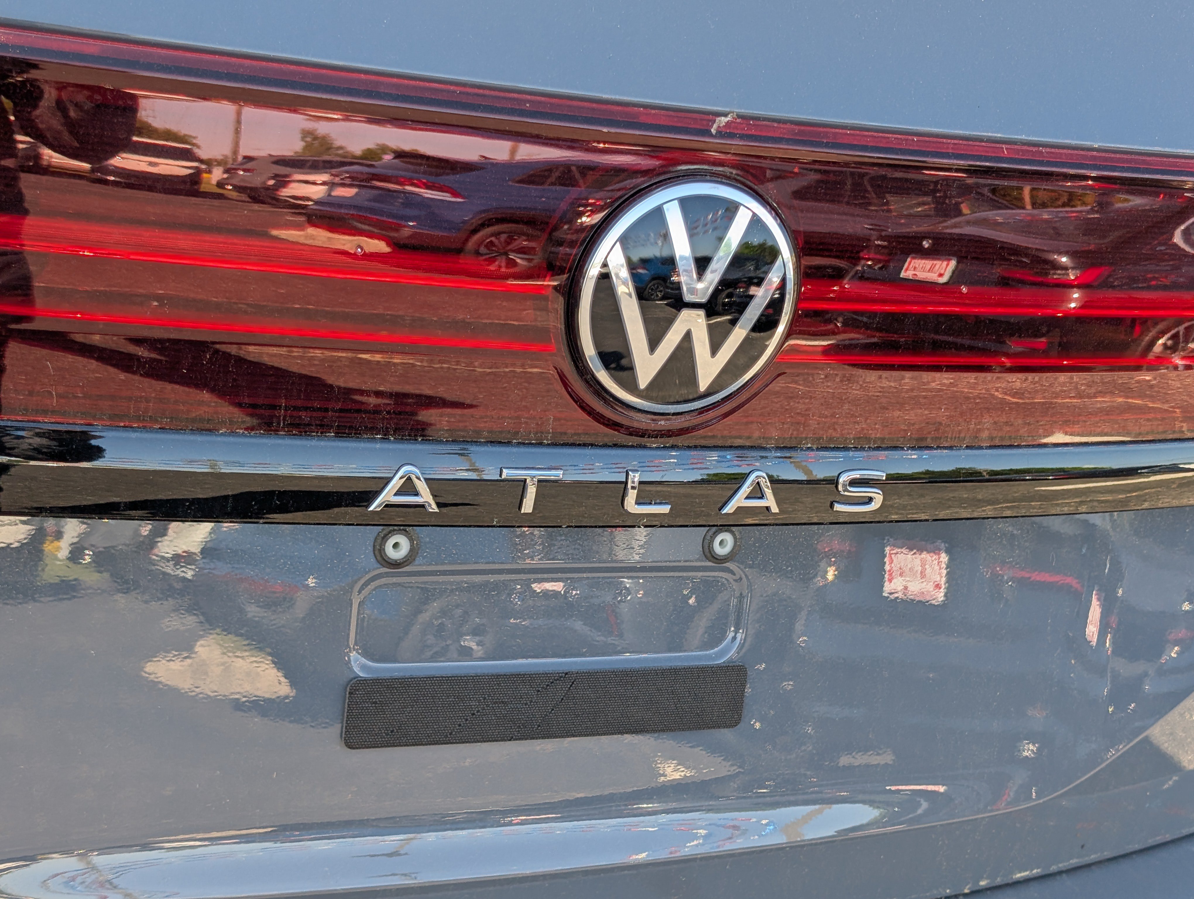 New 2026 Volkswagen Atlas Peak Edition AWD/4WD image 6
