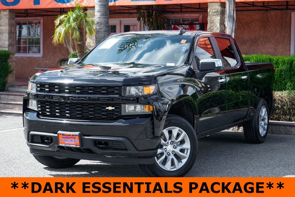 Used 2021 Chevrolet Silverado 1500 Custom w/ LPO, Blackout Package RWD image 4