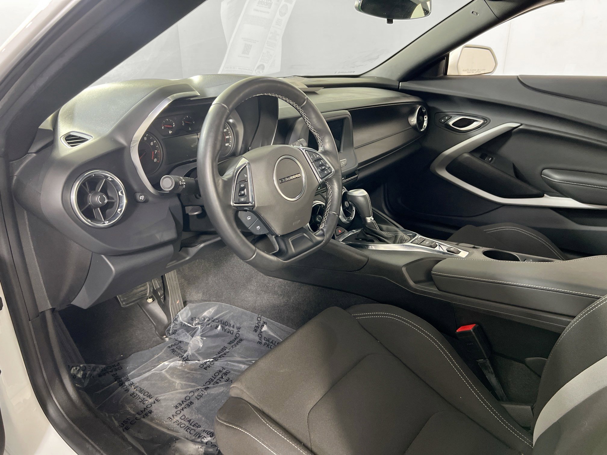 Used 2023 Chevrolet Camaro LT image 9