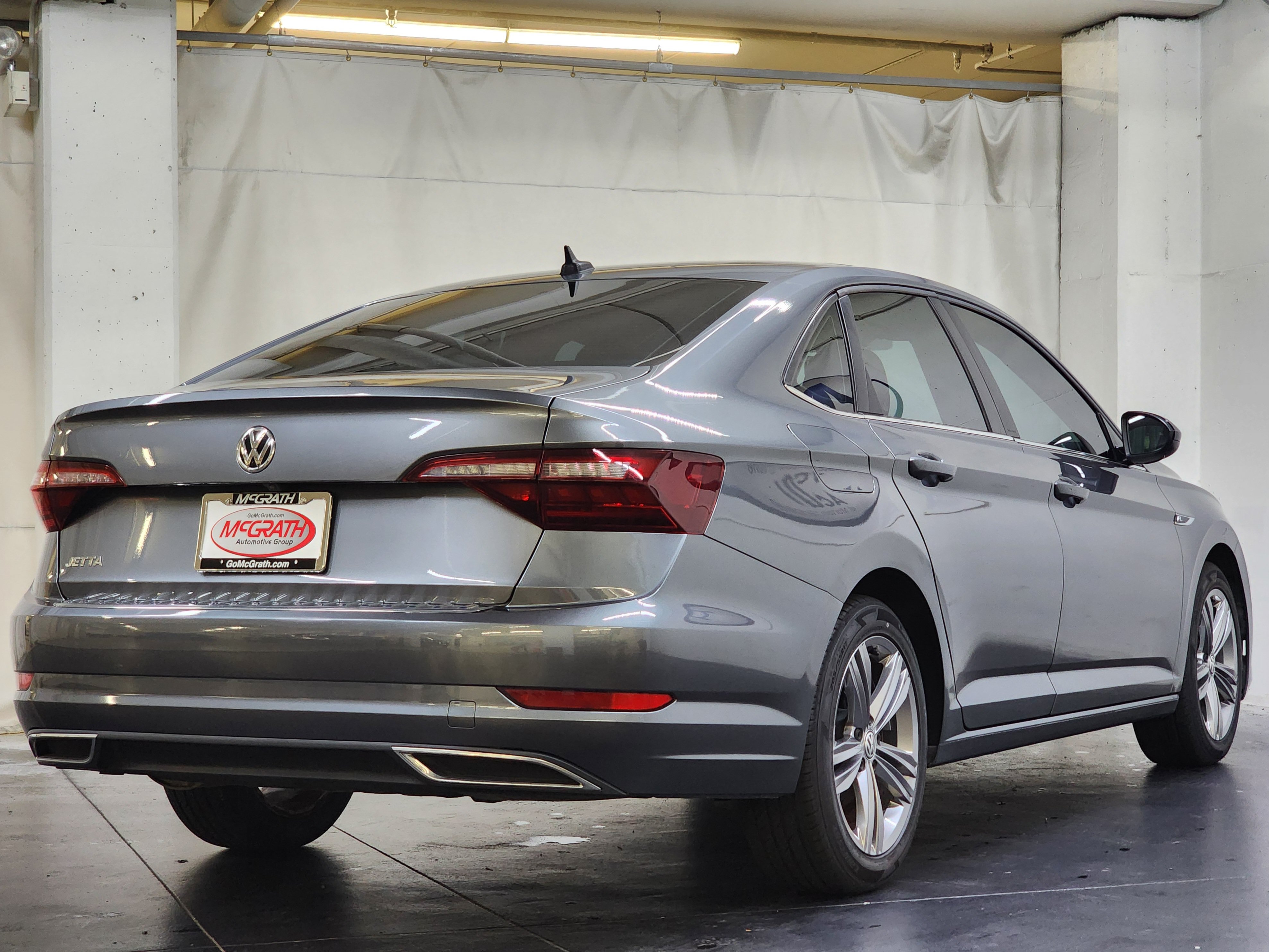 Used 2021 Volkswagen Jetta R-Line w/ R-Line Cold Weather Package FWD image 5