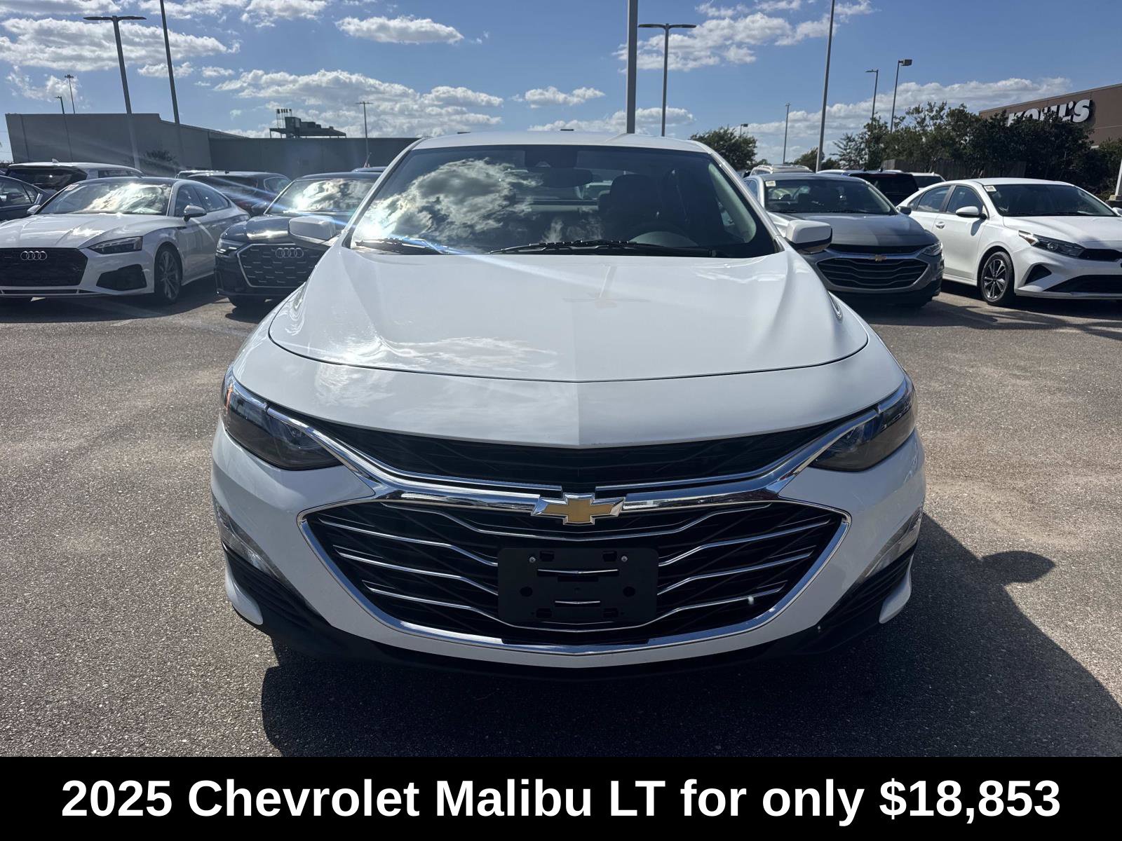 Used 2025 Chevrolet Malibu LT FWD image 2