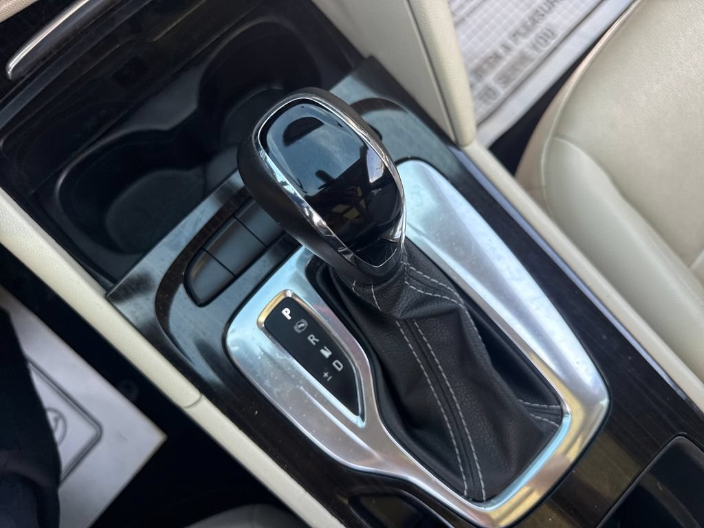Used 2019 Buick Regal Essence w/ Driver Confidence Package I AWD/4WD image 36