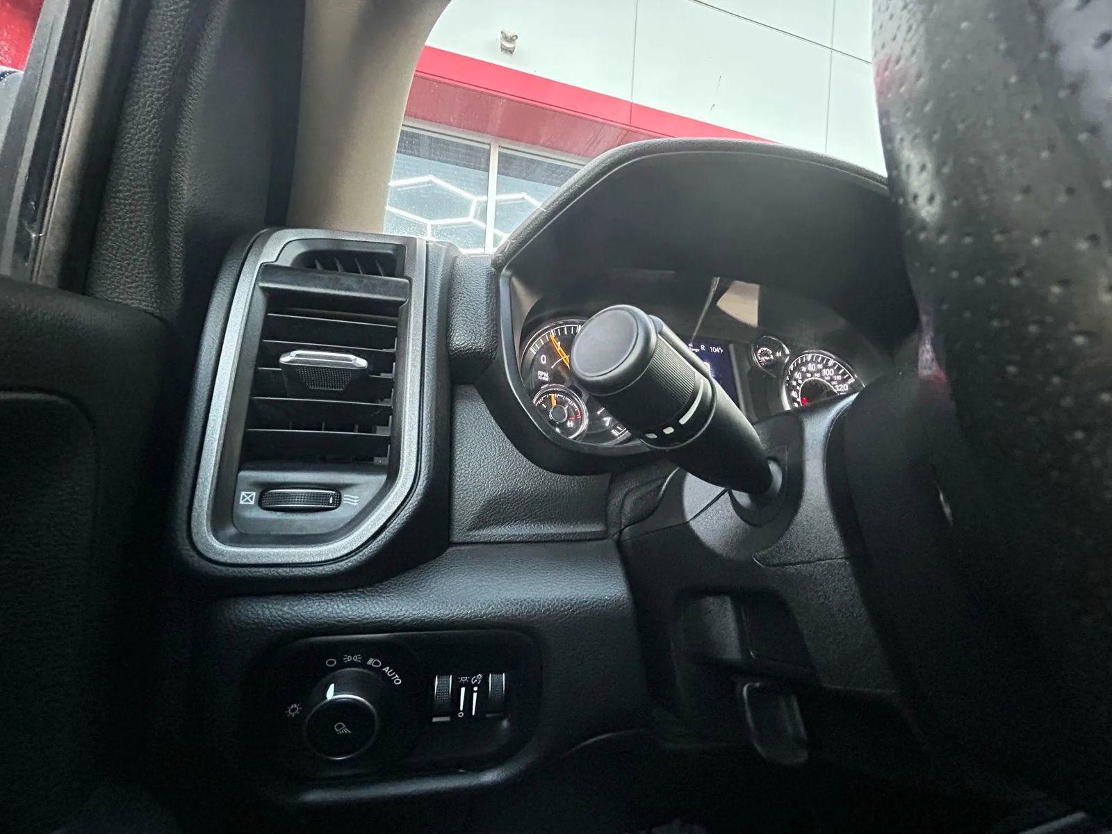 Used 2020 RAM 2500 Tradesman AWD/4WD image 13