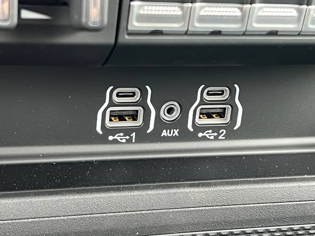 New 2026 RAM 3500 Big Horn AWD/4WD image 35