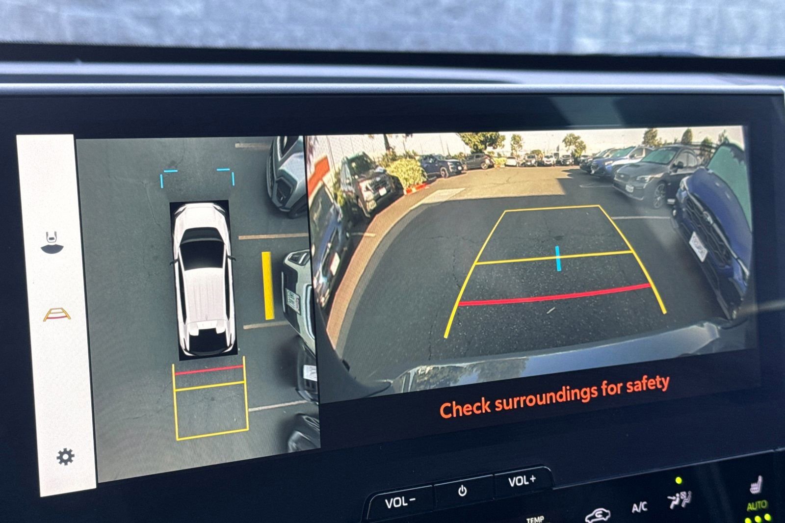 Certified 2025 Subaru Solterra Touring image 23