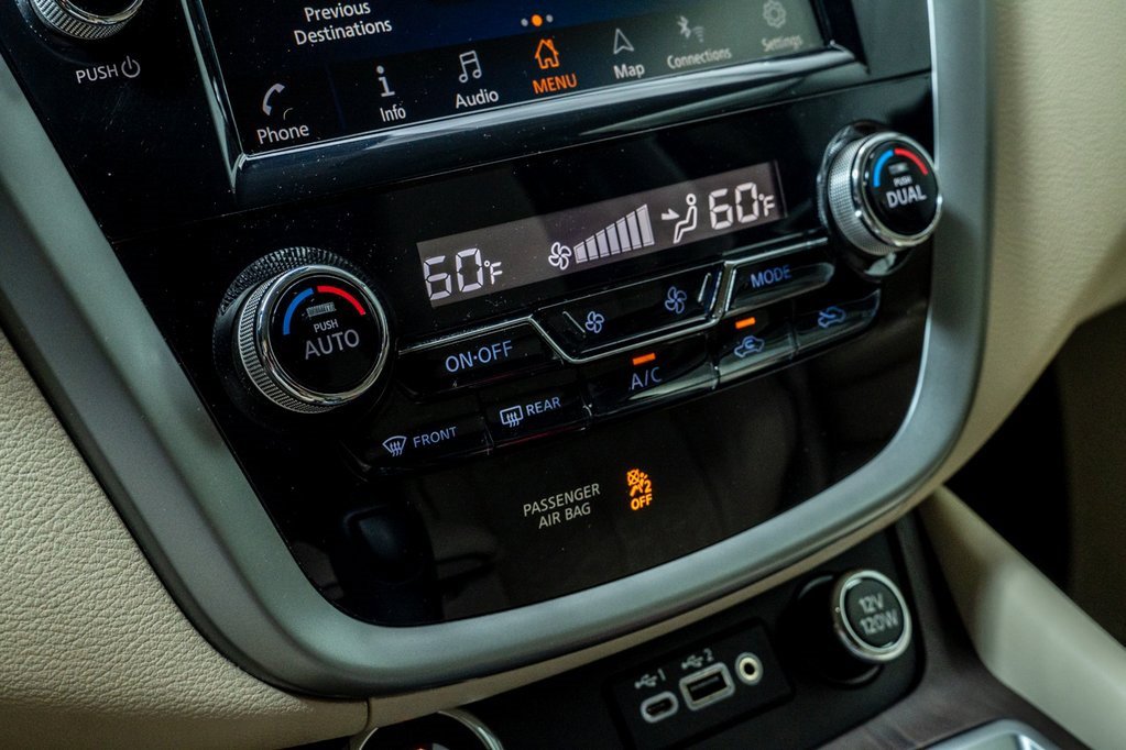 Used 2019 Nissan Murano Platinum w/ Cargo Package image 18