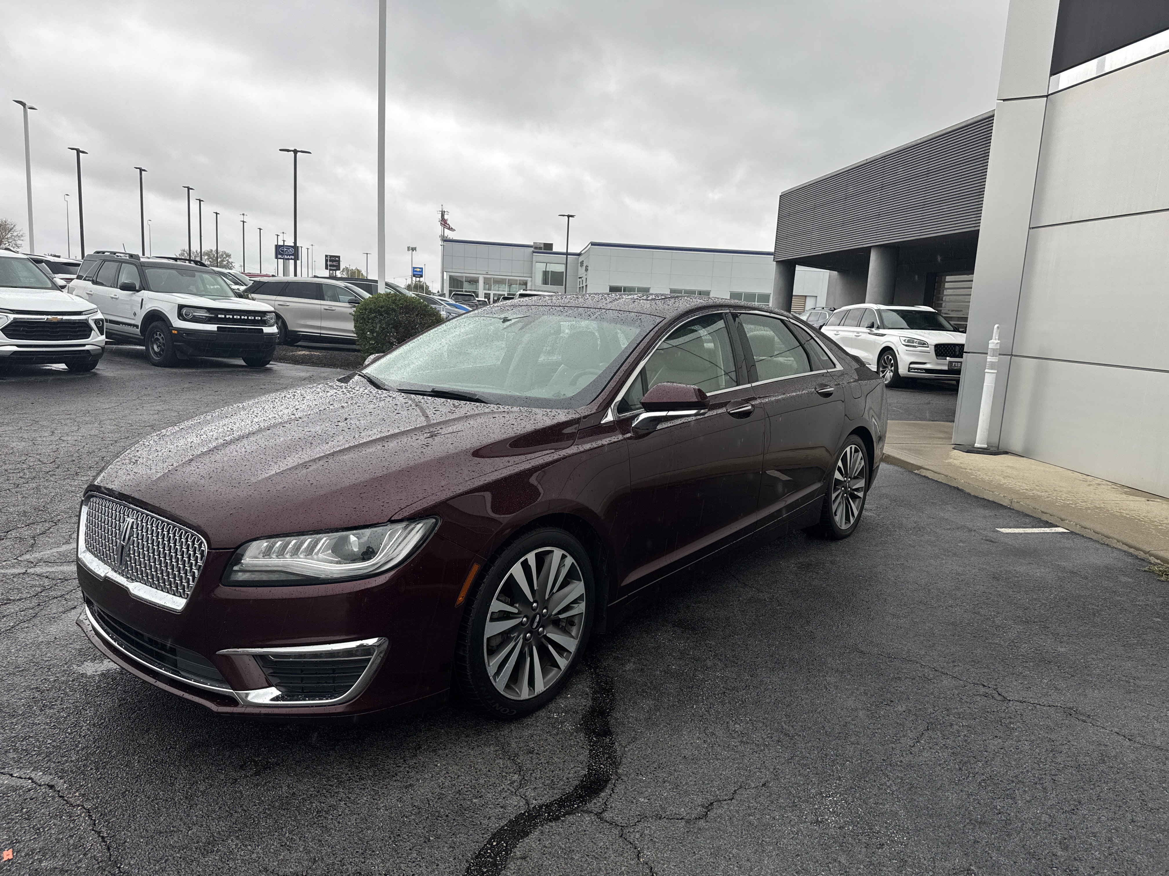 Used 2018 Lincoln MKZ Reserve w/ Climate Package AWD/4WD image 3