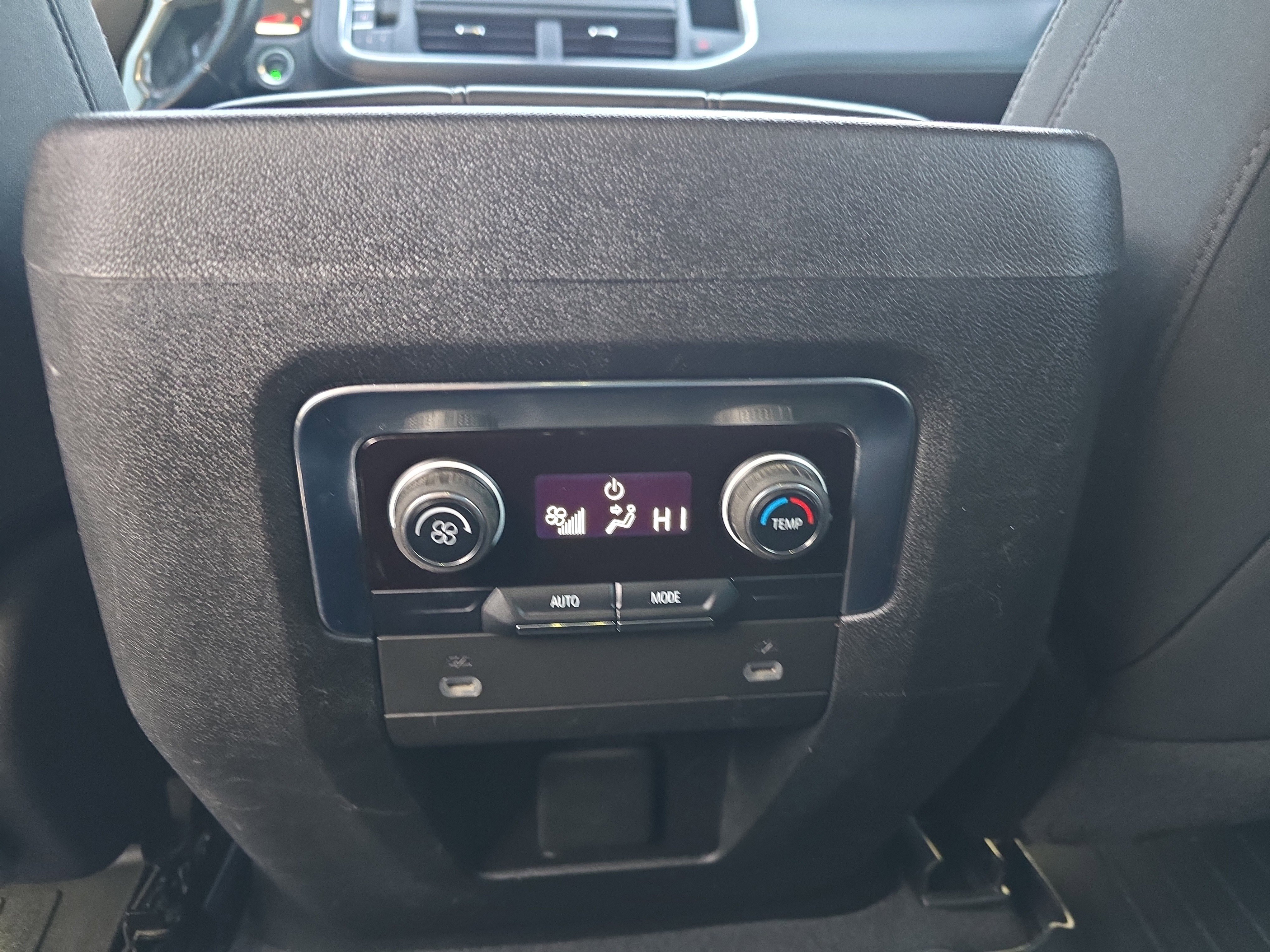 Used 2022 Chevrolet Suburban LS image 17