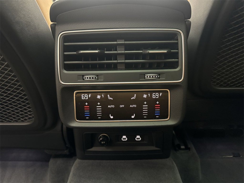 Used 2024 Audi RS Q8 w/ Black Optic Package image 25