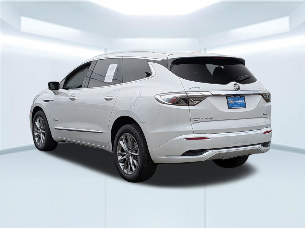 Used 2023 Buick Enclave Avenir w/ Avenir Technology Package image 4