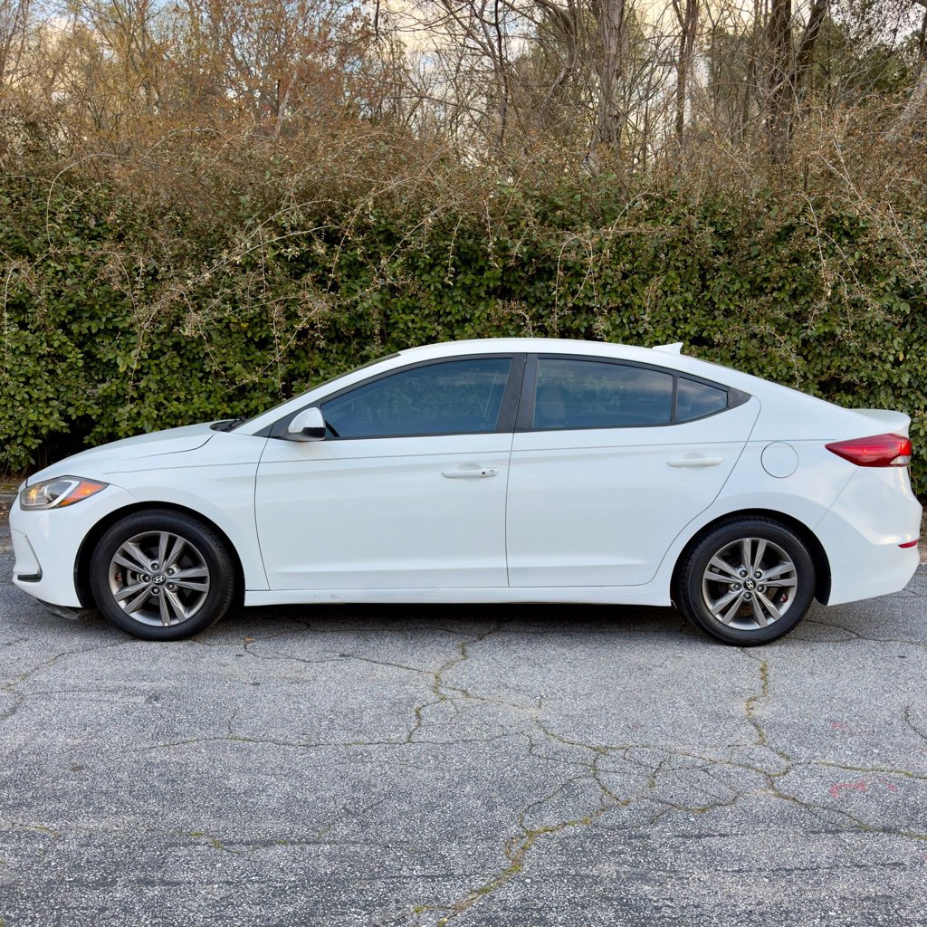 Used 2017 Hyundai Elantra SE w/ SE A/T Tech Package 03