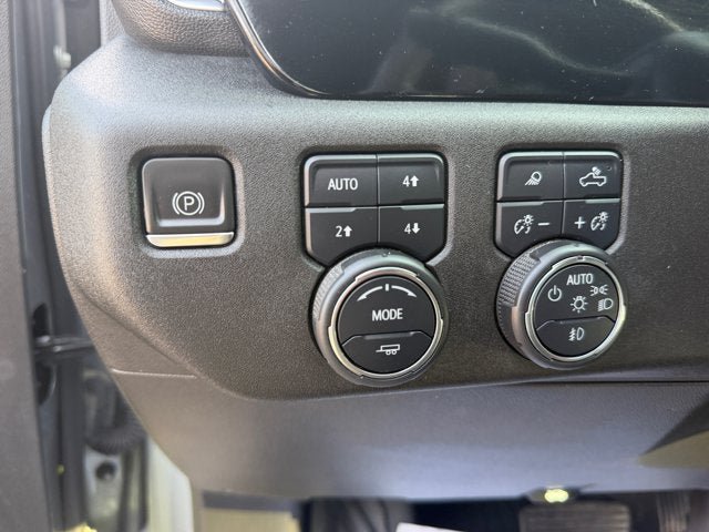 Used 2023 Chevrolet Silverado 1500 LTZ AWD/4WD image 19