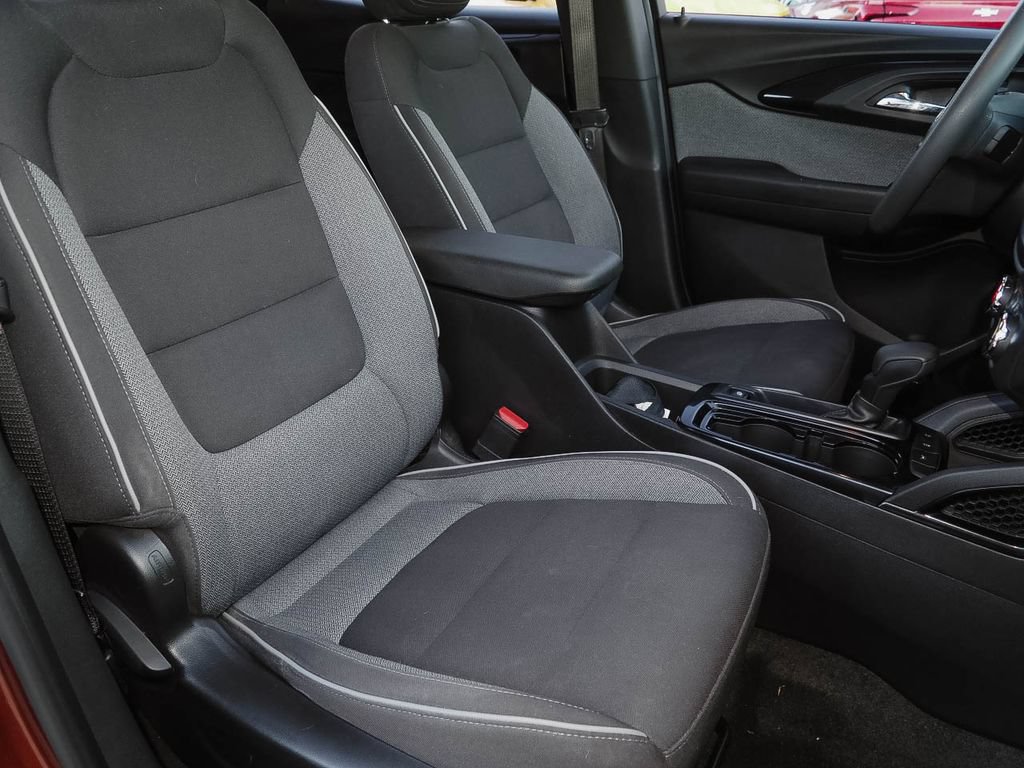 Certified 2021 Chevrolet TrailBlazer LT w/ Driver Confidence Package FWD image 18