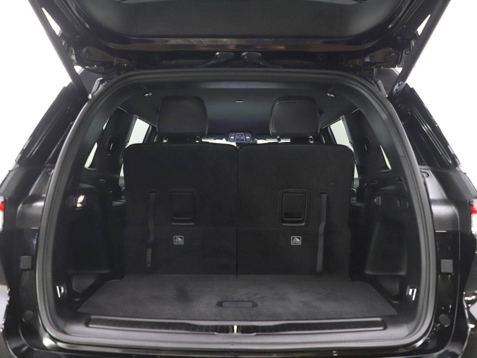 Used 2025 Jeep Grand Cherokee L Limited w/ Trailer Tow Package image 18