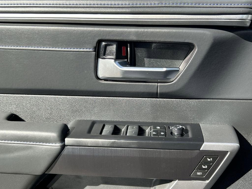 Used 2024 Toyota Sequoia Platinum image 24