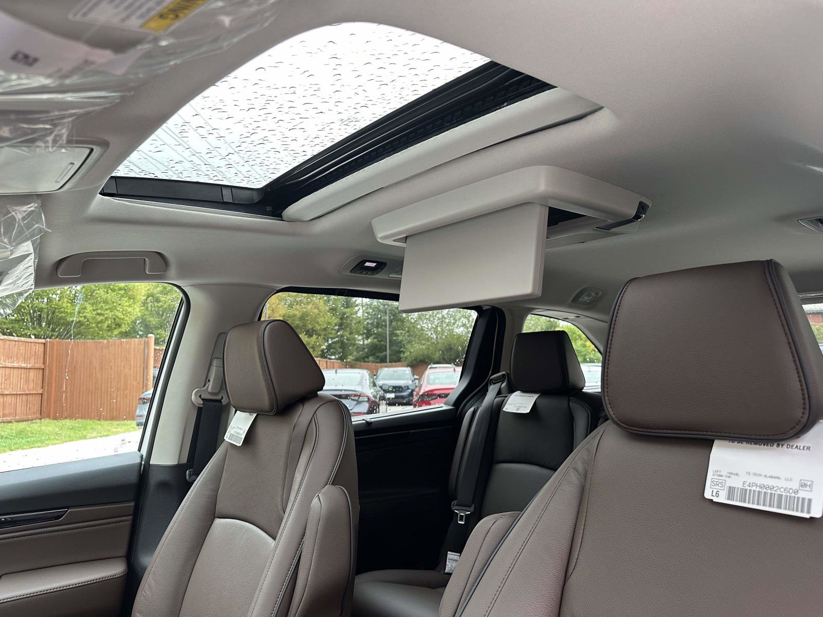 New 2026 Honda Odyssey Touring image 3