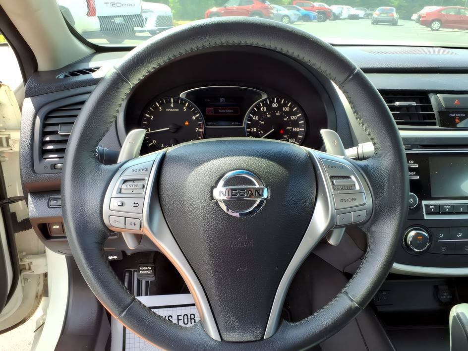 Used 2017 Nissan Altima 2.5 SR w/ Midnight Edition Package FWD image 22
