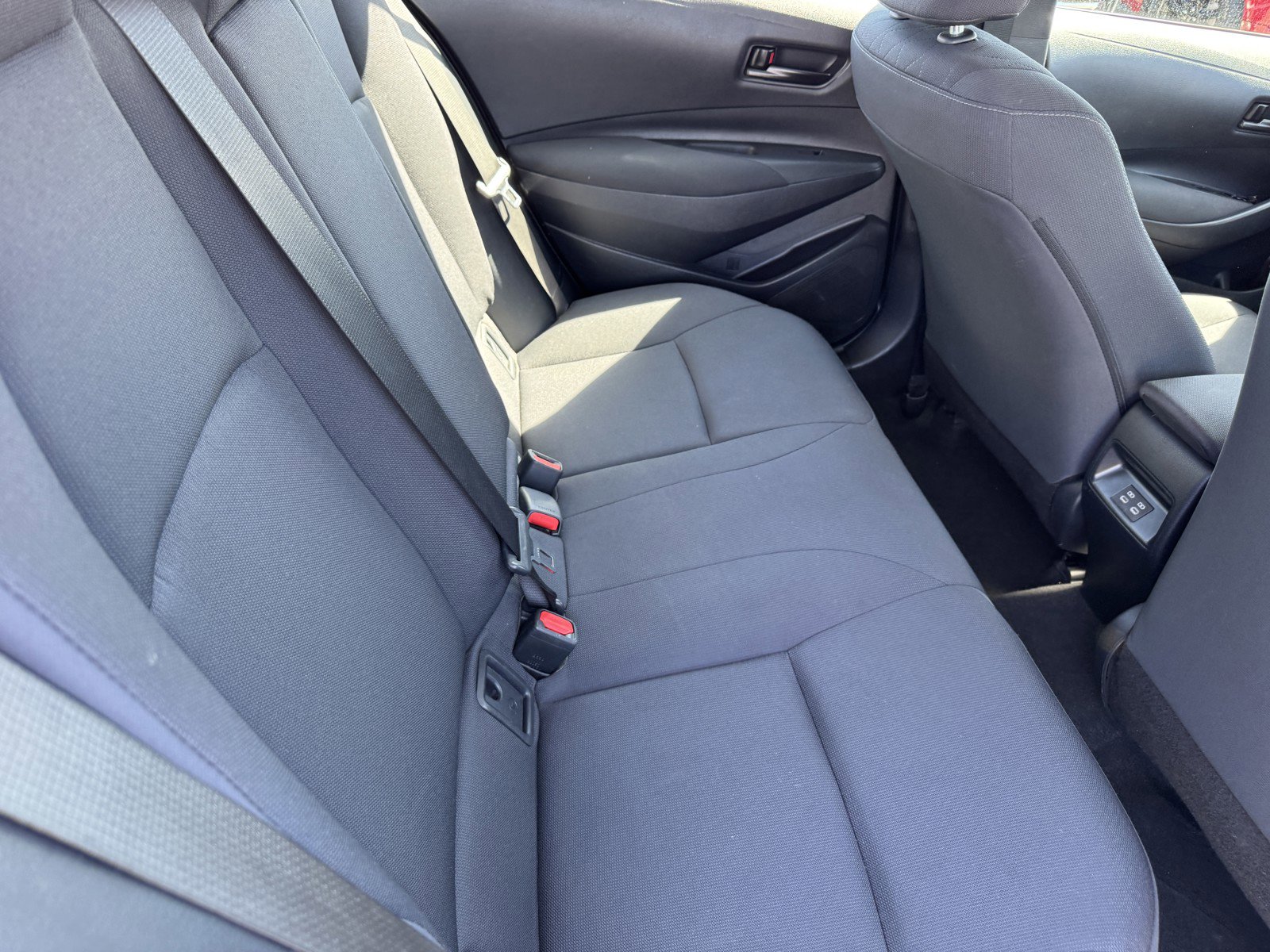 Used 2023 Toyota Corolla LE FWD image 10