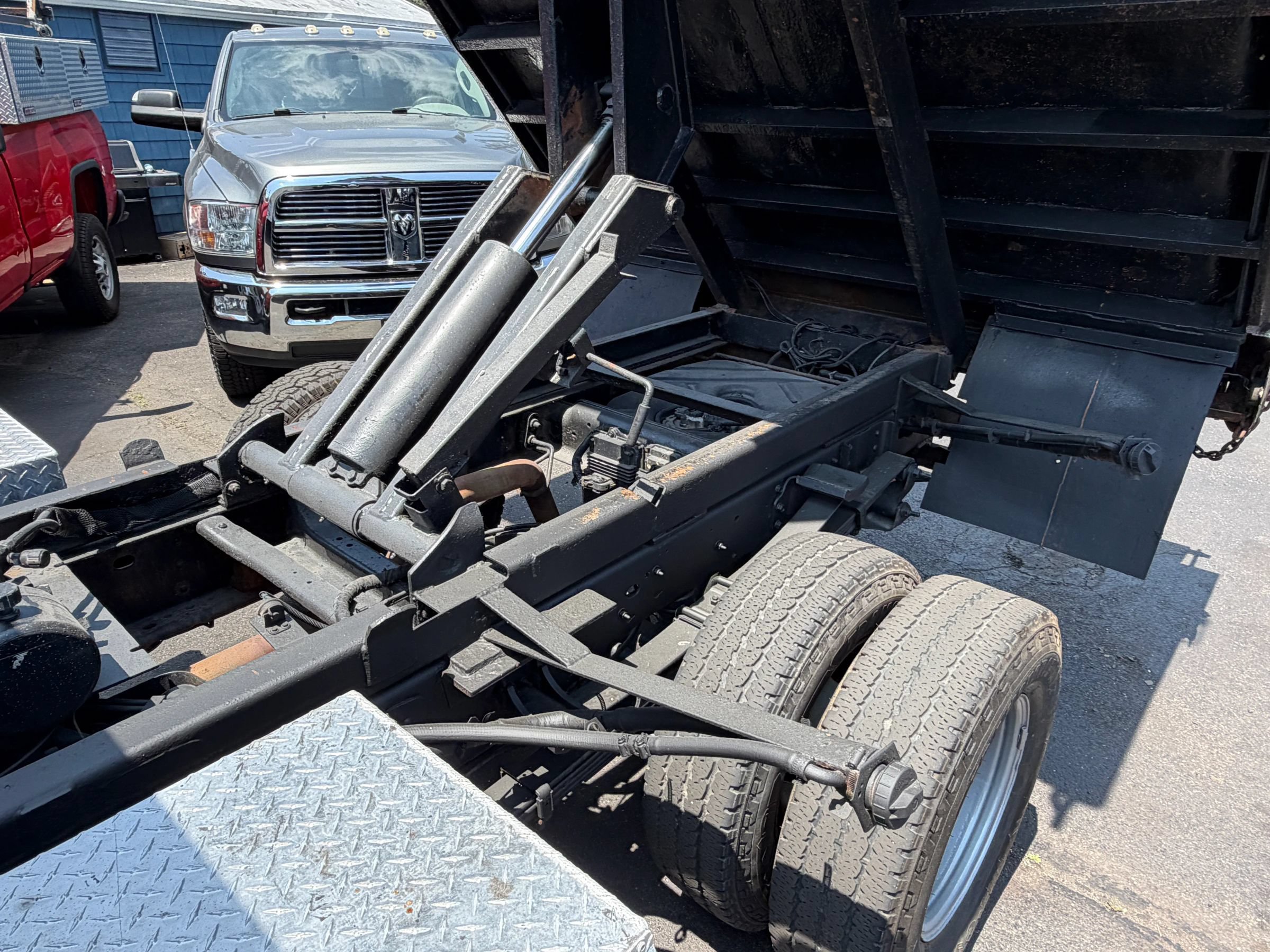 Used 2018 GMC Sierra 3500 4x4 Regular Cab w/ Sierra Convenience Package image 10