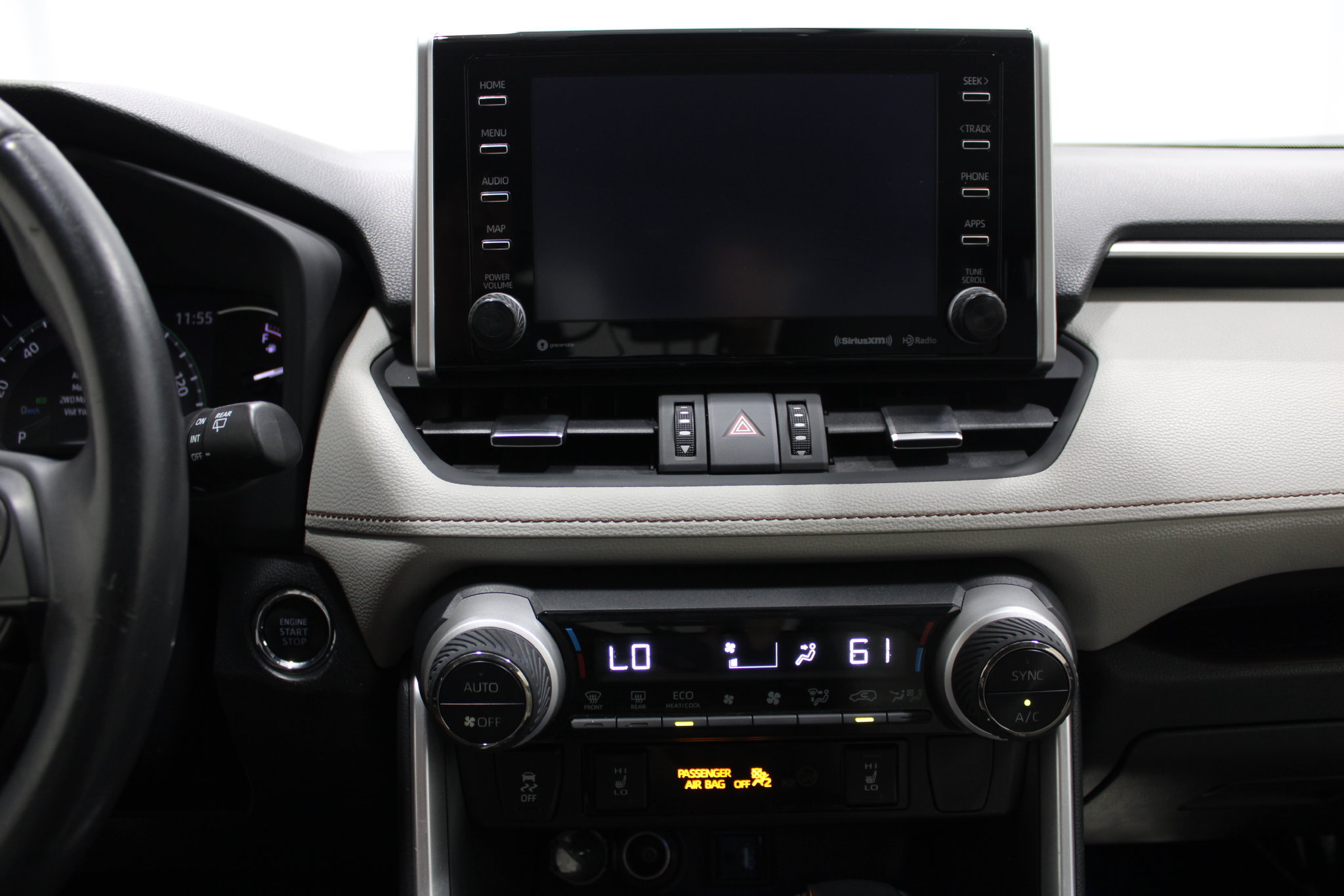 Used 2019 Toyota RAV4 Limited AWD/4WD image 32